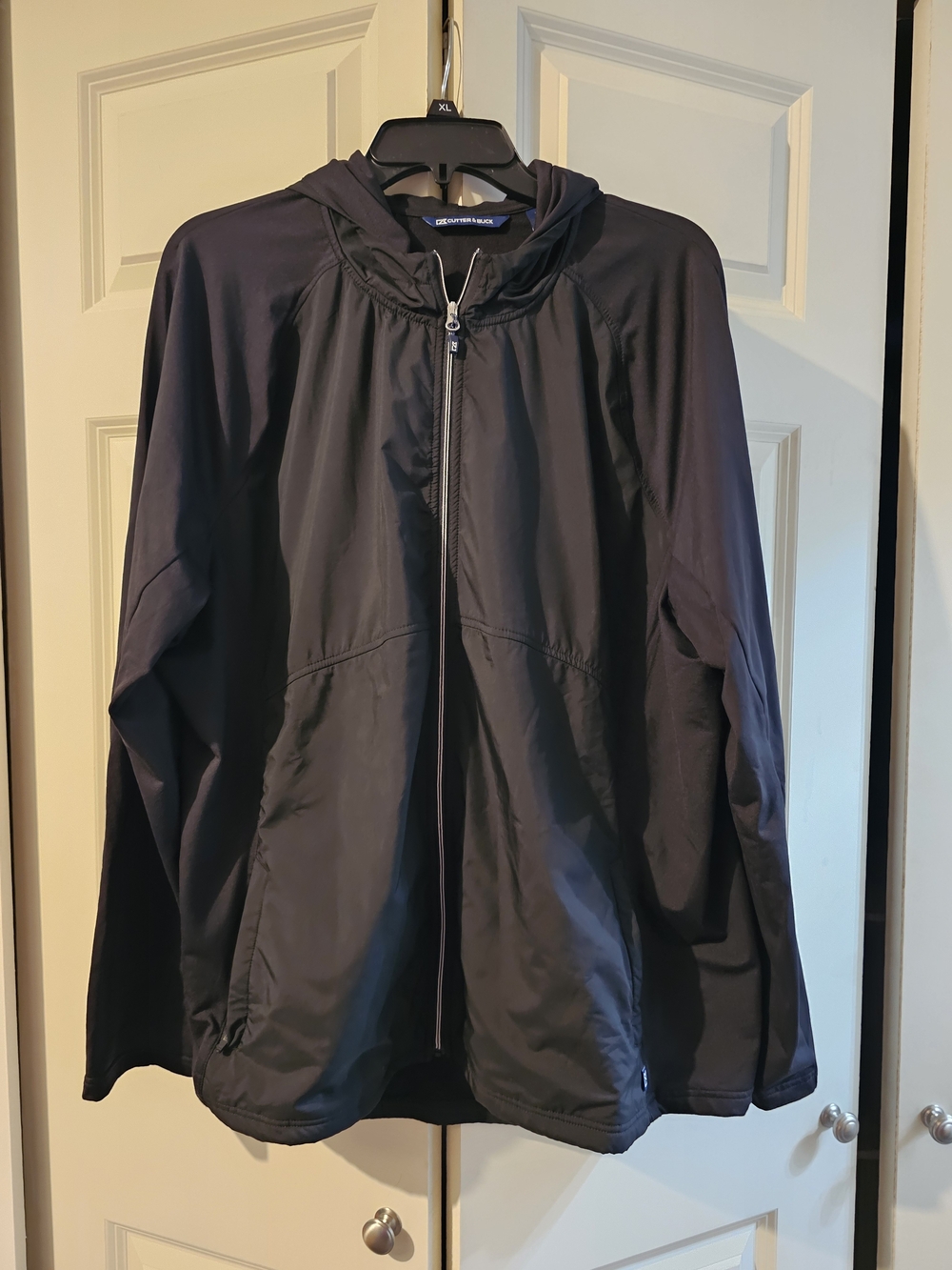 Cutter & Buck WoMen's  Lightweight Hooded Jacket